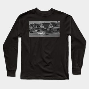 The River Bure in the village of Horning in the heart of the Norfolk Broads Long Sleeve T-Shirt